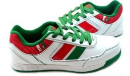 361鞋怎么样？从逛街遛弯到赛场飞奔，这双国货让你路路皆顺